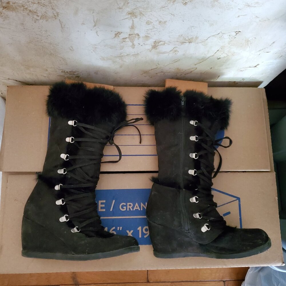 Vintage Black Suede "Trapper" boots